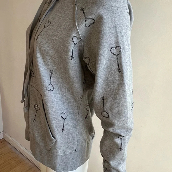 Mossimo NWT Gray Heart Key Printed Zip Hoodie - Picture 2 of 8
